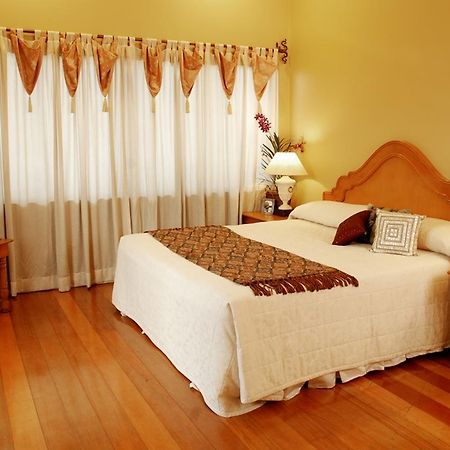Sophia Suites Residence Hotel Cebu Eksteriør billede