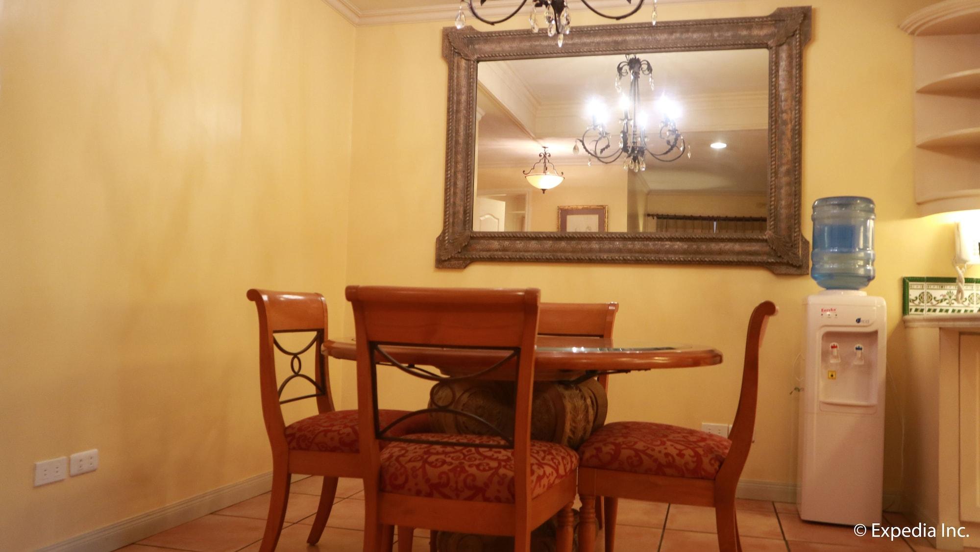 Sophia Suites Residence Hotel Cebu Eksteriør billede