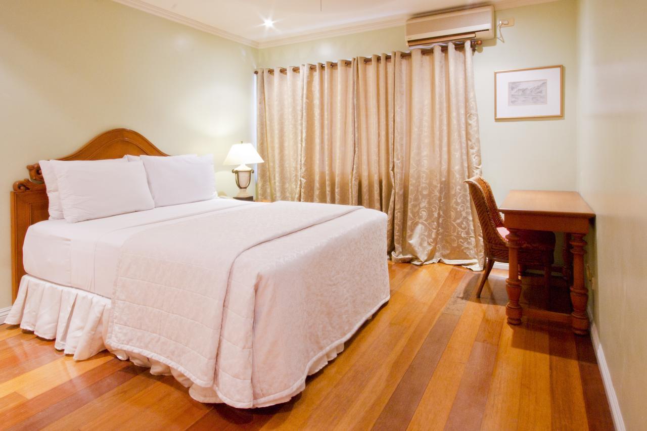 Sophia Suites Residence Hotel Cebu Eksteriør billede