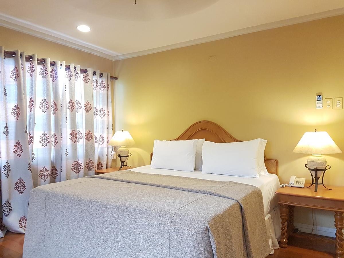 Sophia Suites Residence Hotel Cebu Eksteriør billede